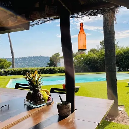 06al - Architect-designed With Pool And Sea View Βίλα *
